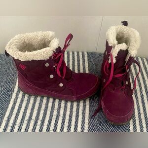 Columbia Burgundy Winter Boots with Plush Lining